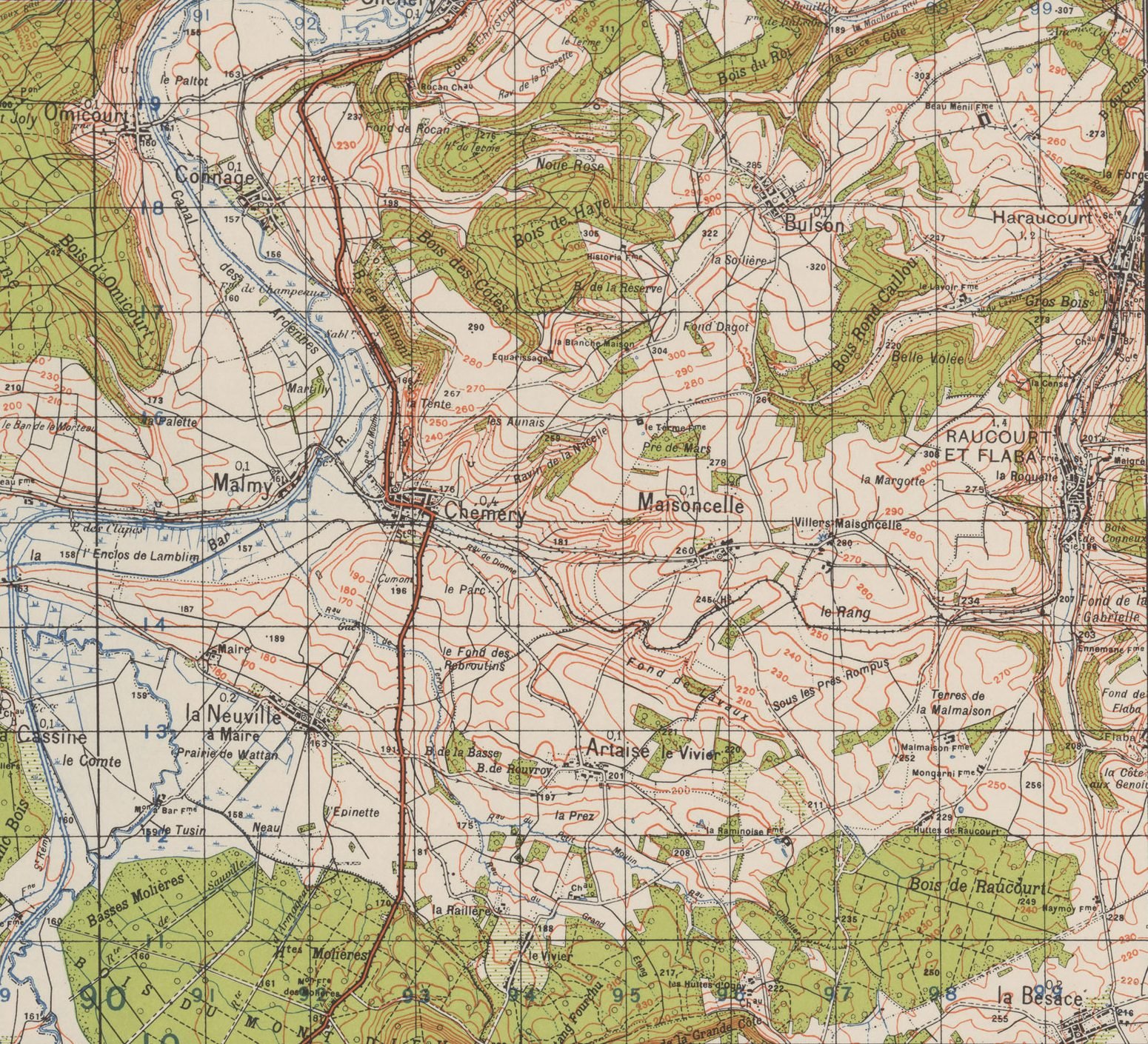 Carta topográfica com as aldeias de Bulson, Chémery, Maisoncelle e Raucourt entre bosques em verde e curvas de nível em laranja